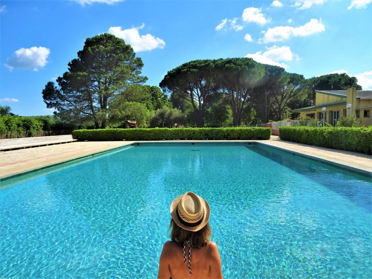 Domaine Le Moulin Neuf Hotel Saint Quentin la Poterie Bagian luar foto