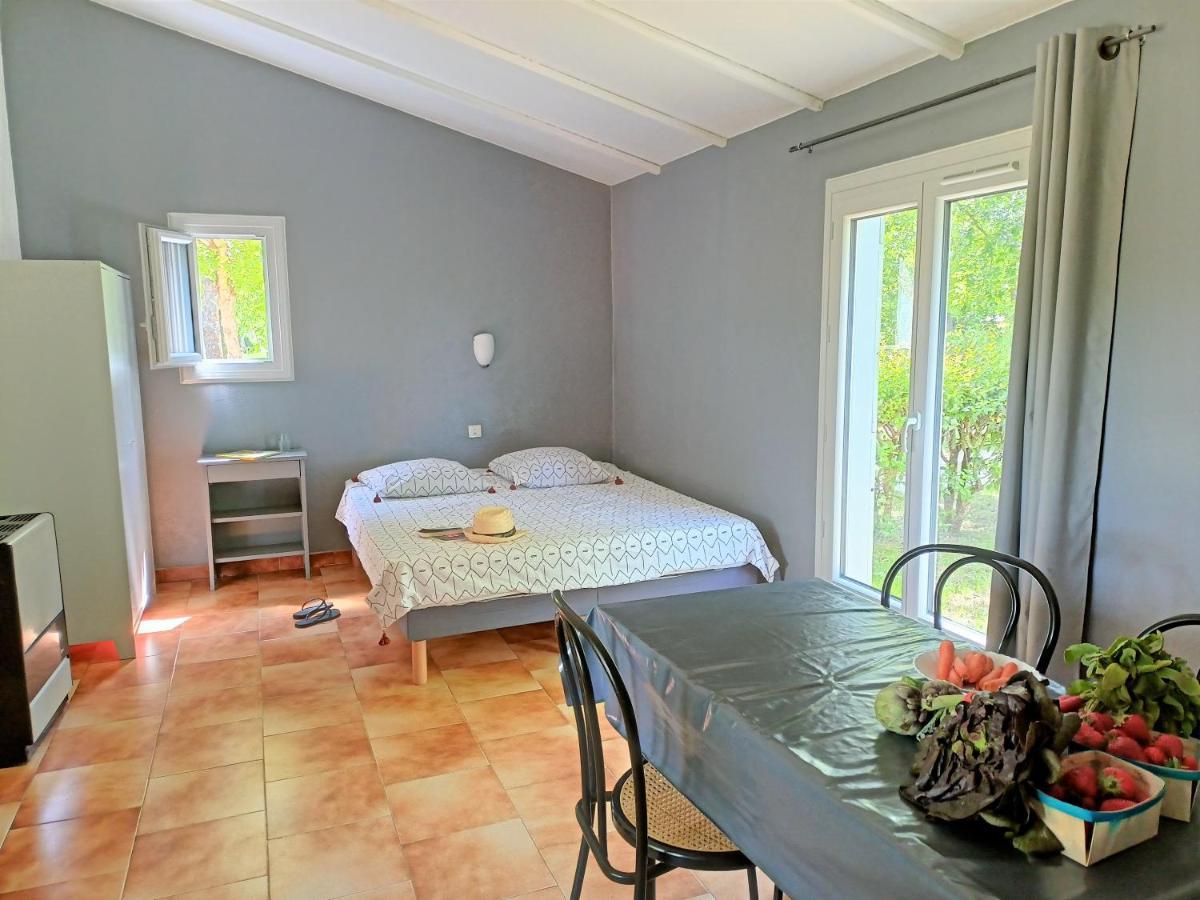 Domaine Le Moulin Neuf Hotel Saint Quentin la Poterie Bagian luar foto