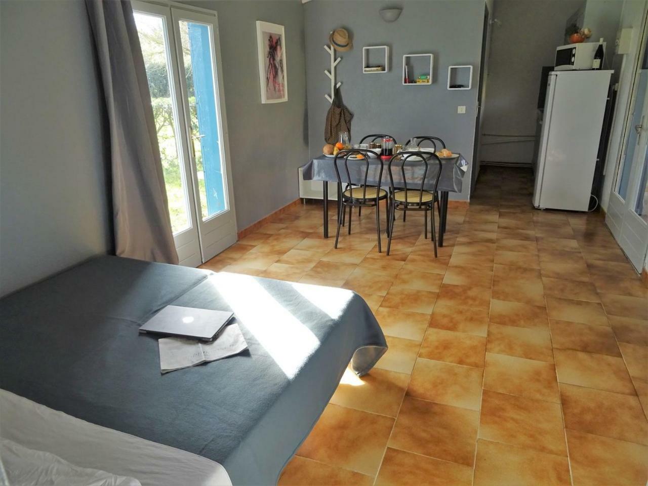 Domaine Le Moulin Neuf Hotel Saint Quentin la Poterie Bagian luar foto