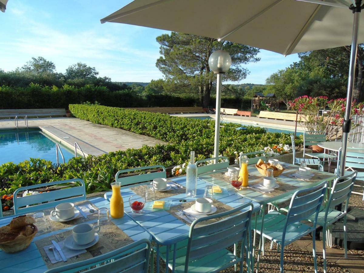 Domaine Le Moulin Neuf Hotel Saint Quentin la Poterie Bagian luar foto